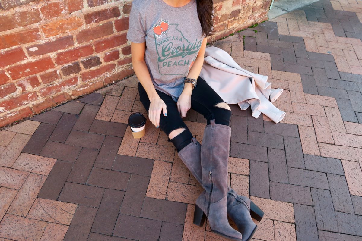 pretty as a peach georgia tee athens ga blogger