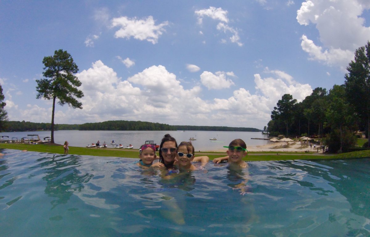 ritz_carlton_lake_oconee_pool